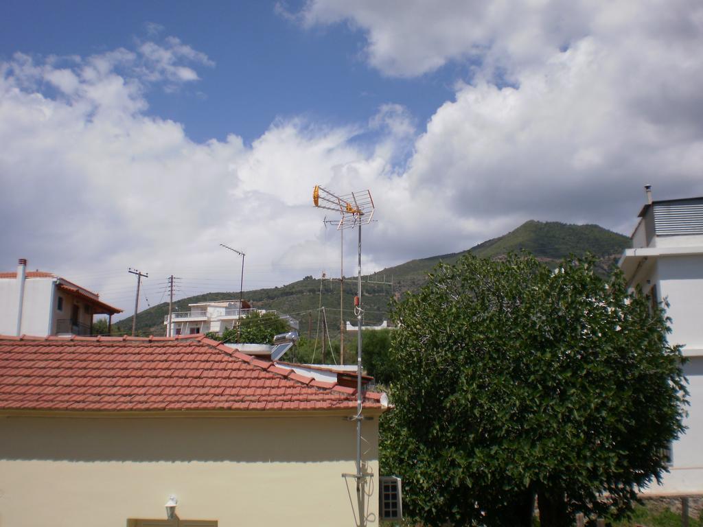 Pension Gina Méthana Exterior foto