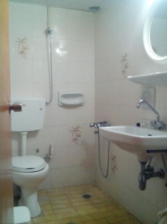 Pension Gina Méthana Habitación foto